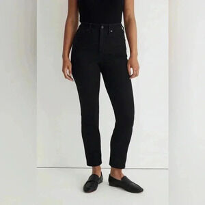 Madewell Curvy Stovepipe High rise, 5 Pocket Belt Loop, some stretch